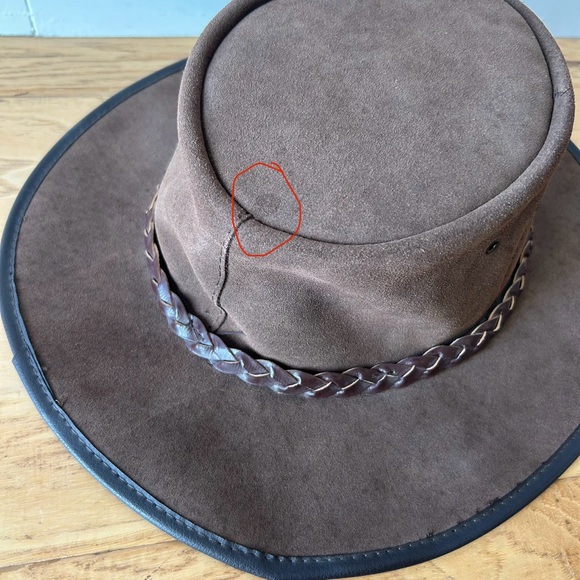 Urban Trail Leather Hat in Large Made in Australia - Picture 5 of 5